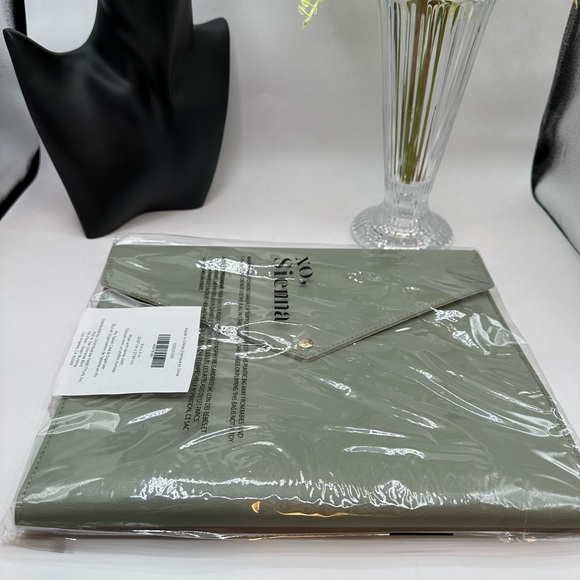 XO, SIENNA Tablet Case + Organizer NEW - Picture 2 of 10